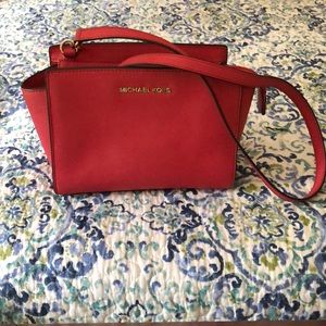 Michael Kors crossbody purse